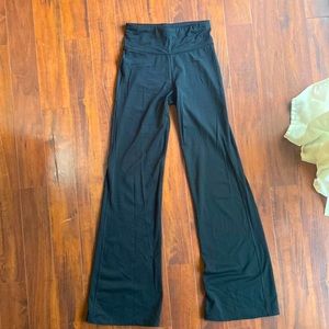 Aeropostale Black Flare Leggings